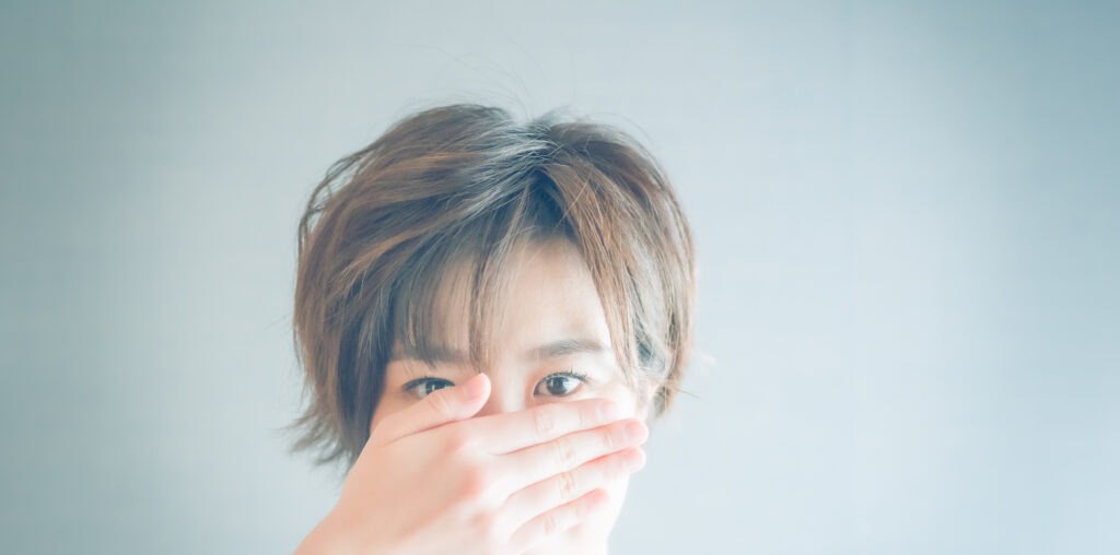 言いたいことを引っ込める時に起こっていること